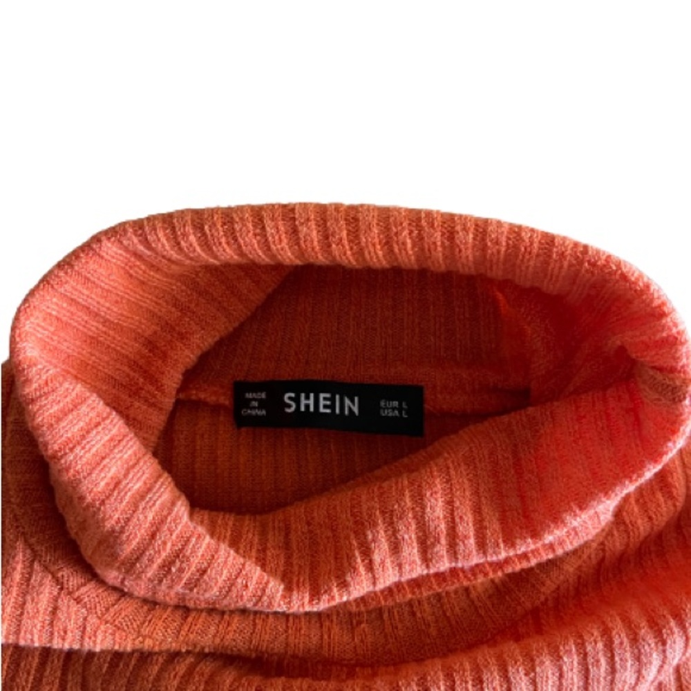 SHEIN Rolled Neck Rib-knit Tee - Picture 3 of 3